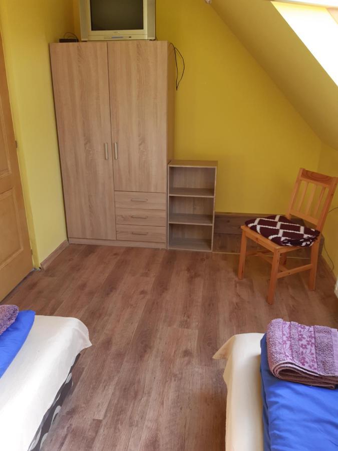 Narcisz Apartman Дьюла Экстерьер фото